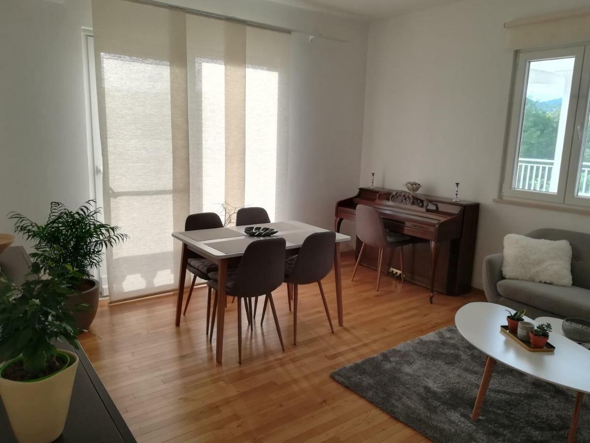 The Piano Apartment Zavalatica Extérieur photo